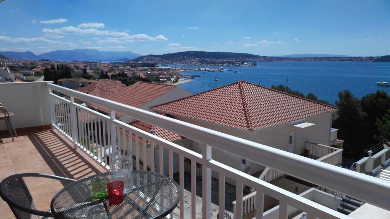 Apartments Zunic Трогир Экстерьер фото