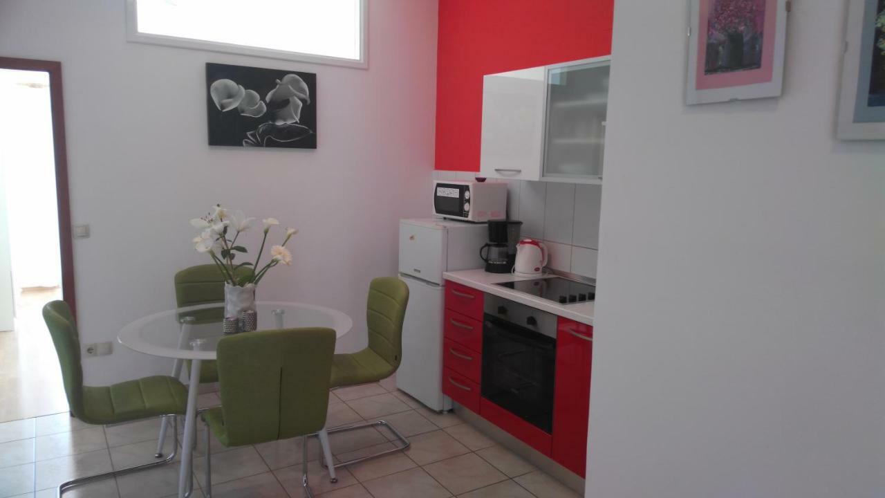 Apartments Zunic Трогир Экстерьер фото