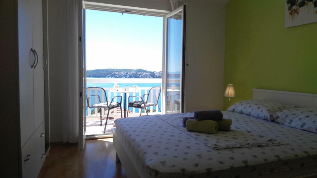 Apartments Zunic Трогир Экстерьер фото