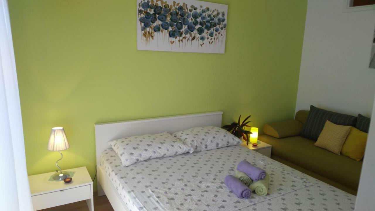 Apartments Zunic Трогир Экстерьер фото