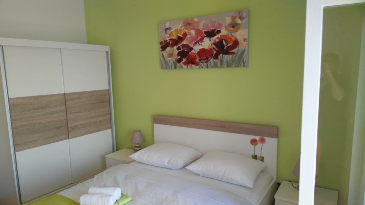 Apartments Zunic Трогир Экстерьер фото